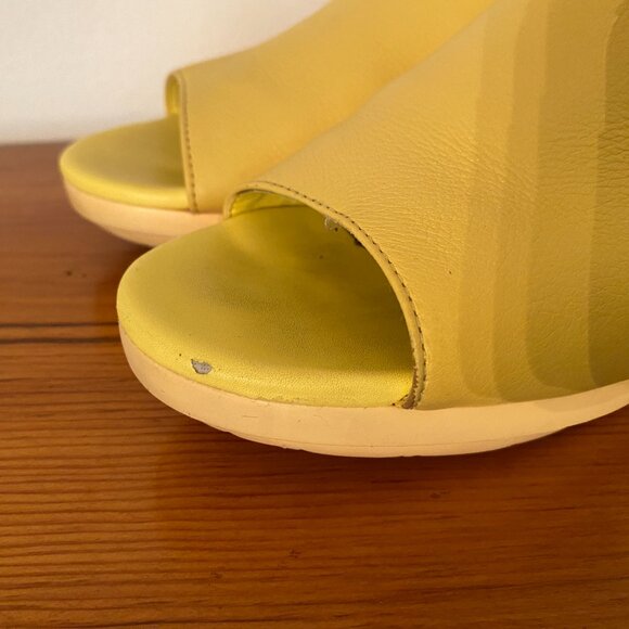 Camper Yellow Balloon Leather Sandals Size 7 - Picture 9 of 12